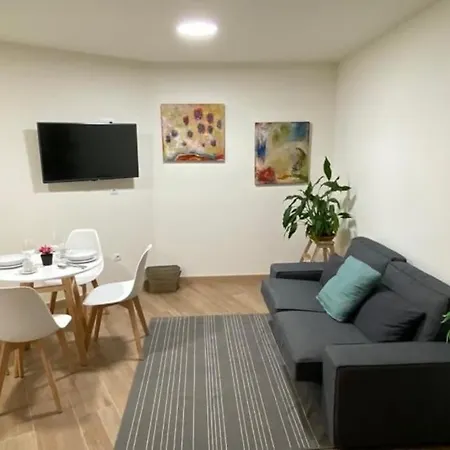 Apartament La Casa Del Arbol *